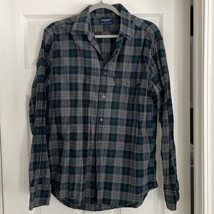 American Eagle men’s flannel